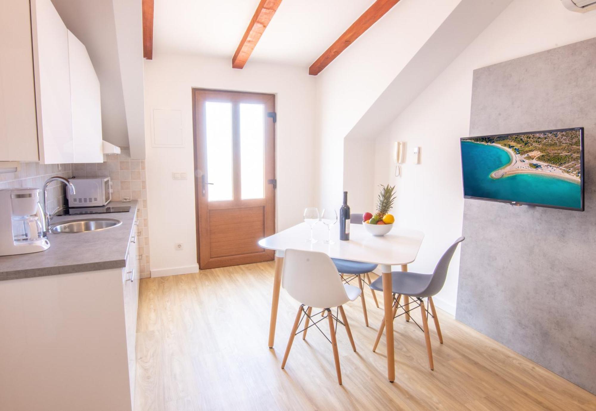 Bed & Breakfast Portun In The Center Baška Voda Eksteriør bilde